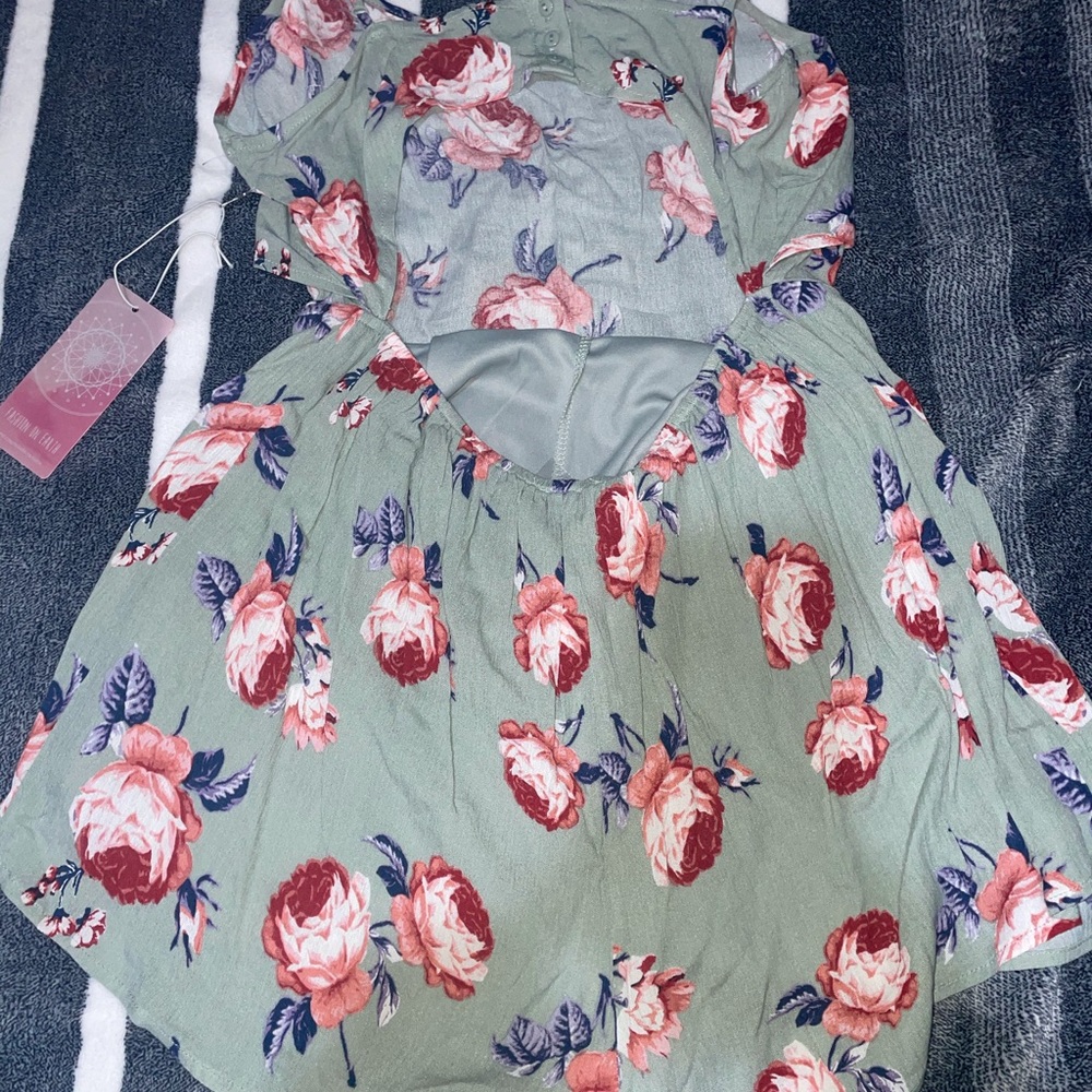 Shorts romper! Never worn